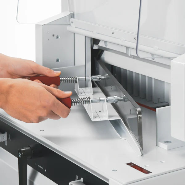 MBM Triumph 4850 Automatic Tabletop Cutter